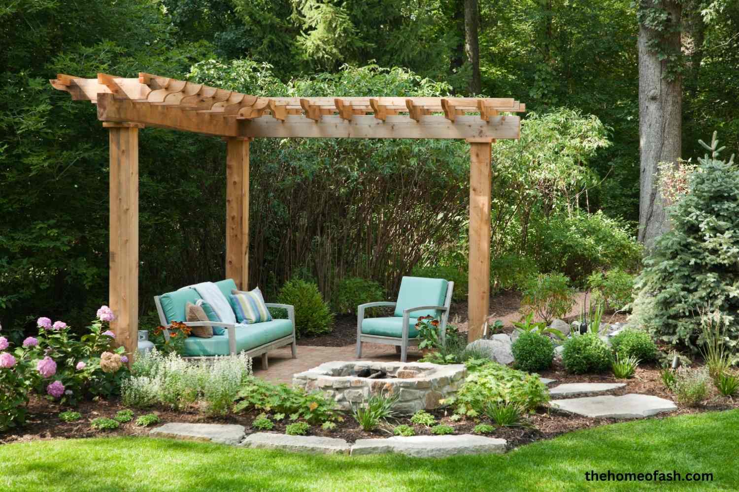 Outdoor Living Room Ideas